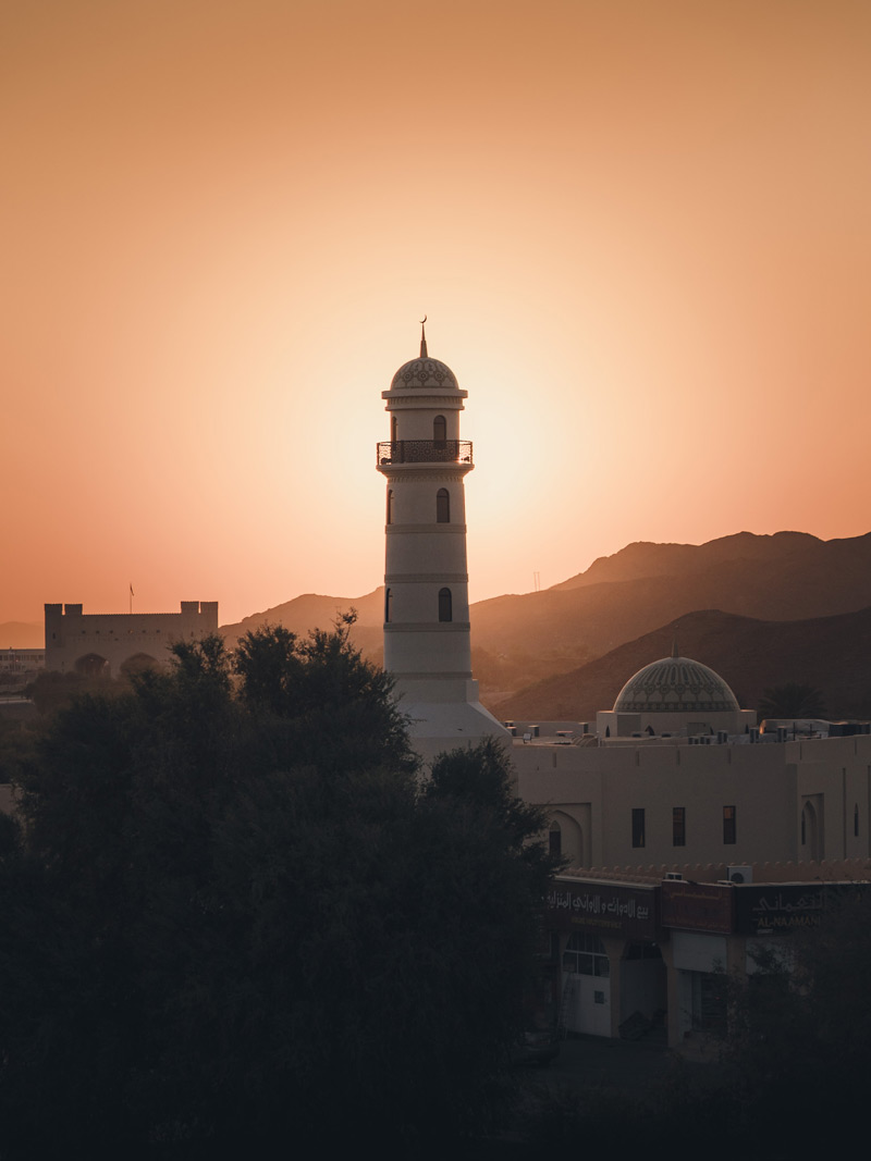 Puesta de sol desde el Fuerte de Bahla, Omán